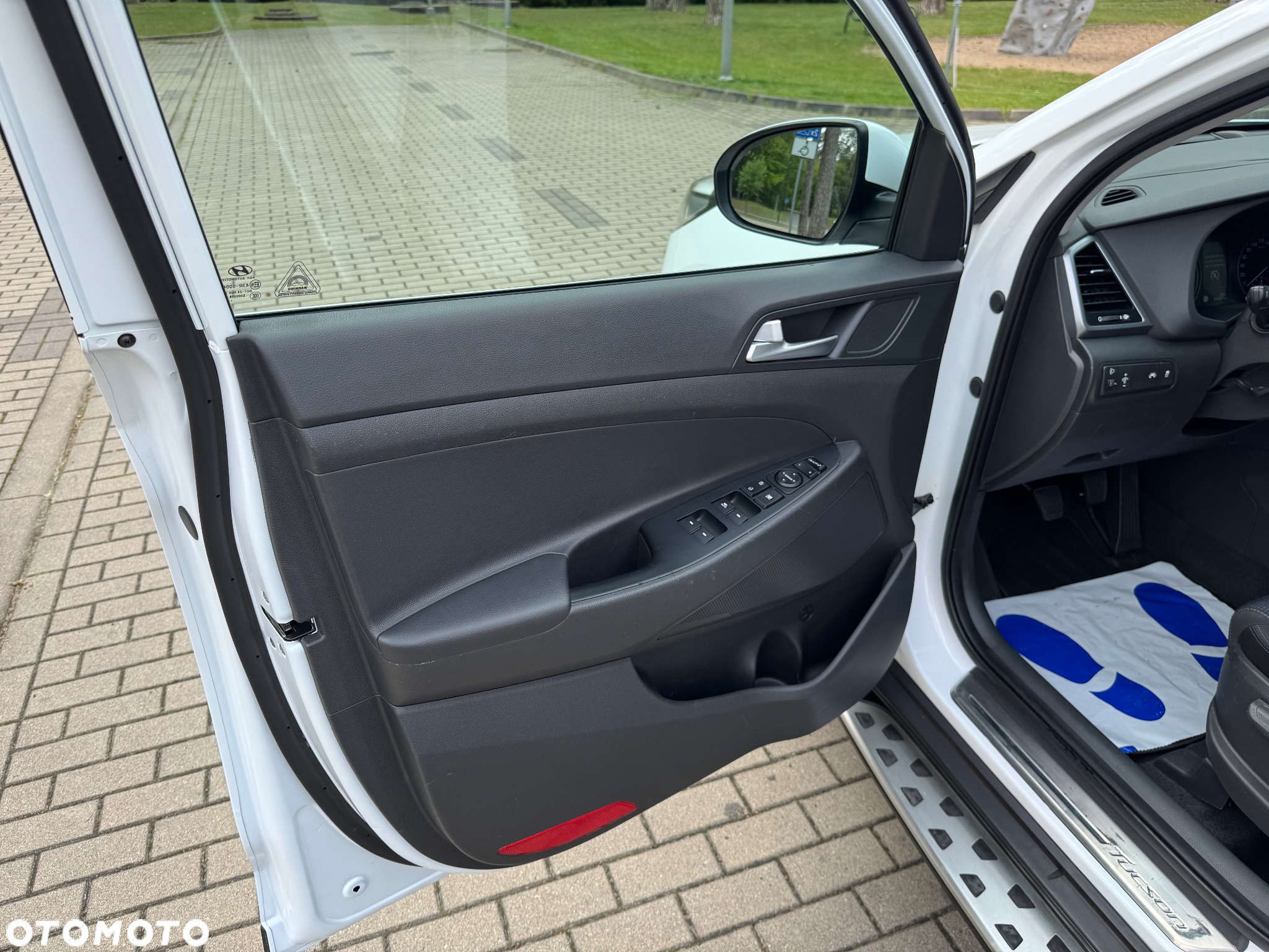 Hyundai Tucson 1.7 CRDI BlueDrive Style 2WD - 12