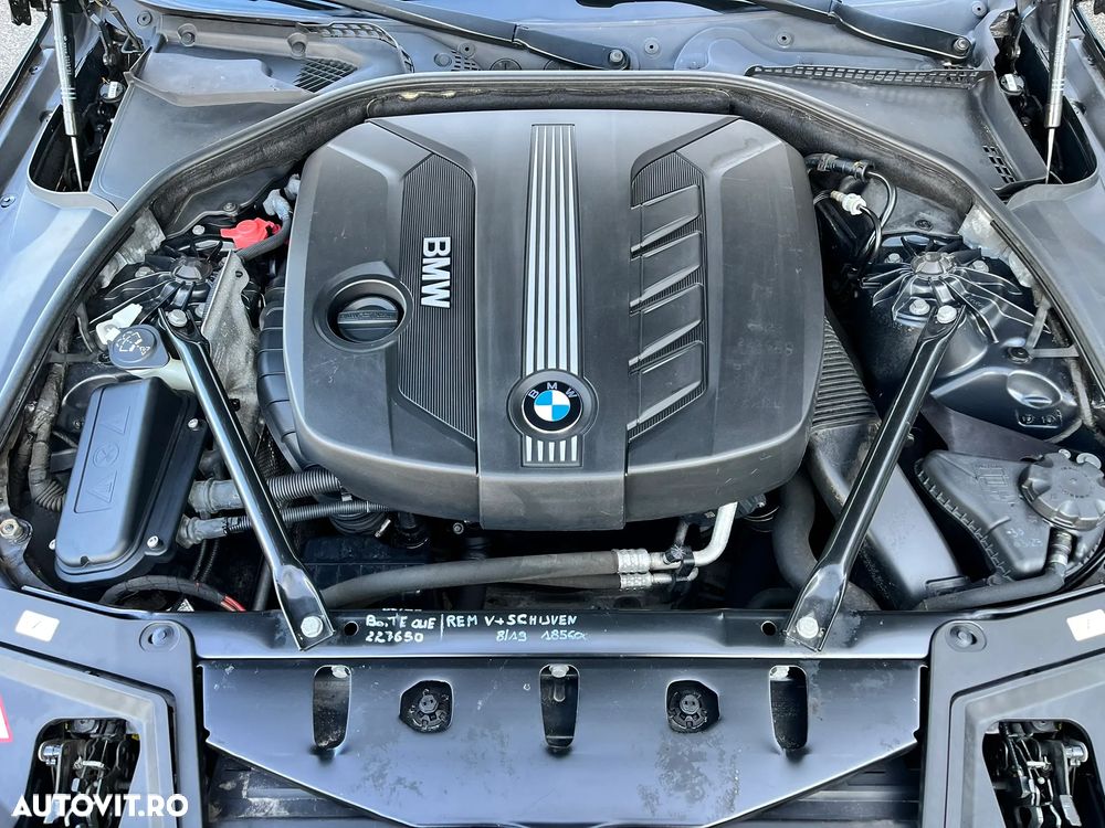 BMW Seria 5 520d Sport-Aut. - 16