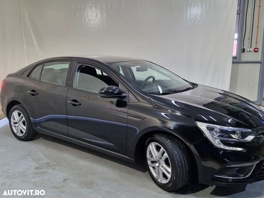 Renault Megane TCe Business - 15