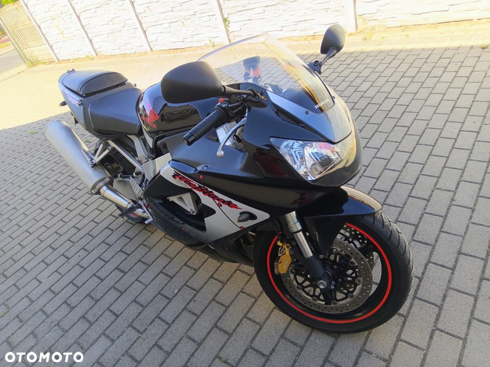 Honda CBR - 1