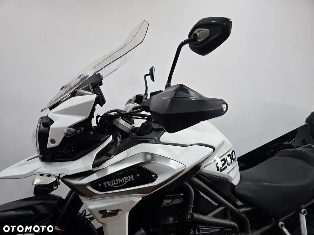 Triumph Tiger - 16