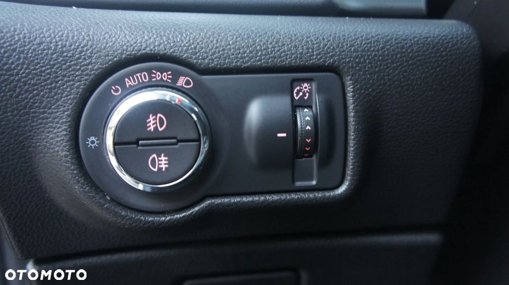 Opel Astra 2.0 CDTI ecoFLEX Start/Stop Exklusiv - 18