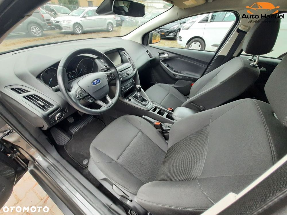 Ford Focus Turnier 1.5 EcoBoost Start-Stopp-System TITANIUM - 31