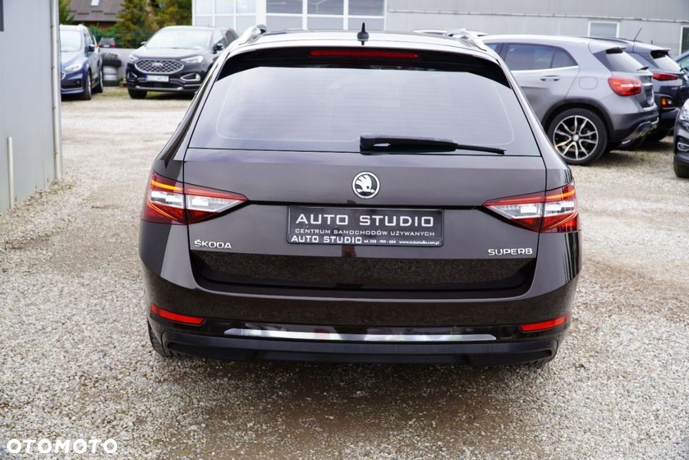 Skoda Superb - 35