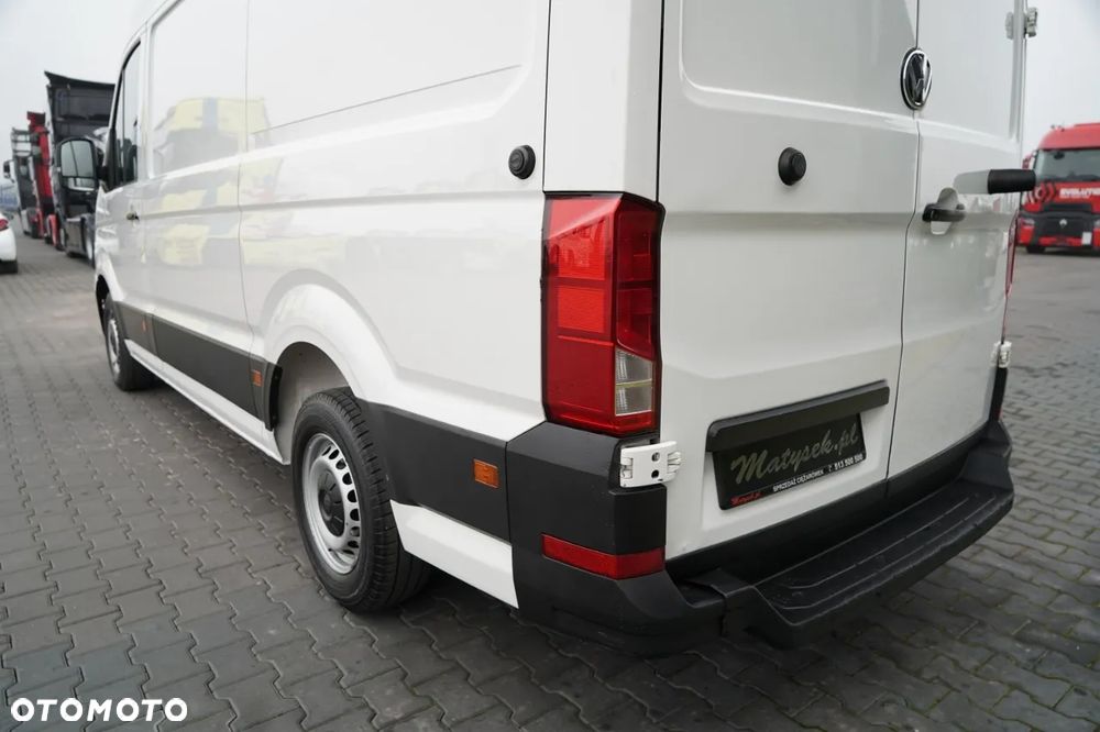 Volkswagen CRAFTER  / 2.0 D / FURGON BLASZAK / DMC: 3500 KG / 2018 ROK / SPROWADZONY / PO KONTRAKCIE SERWISOWYMN - 14