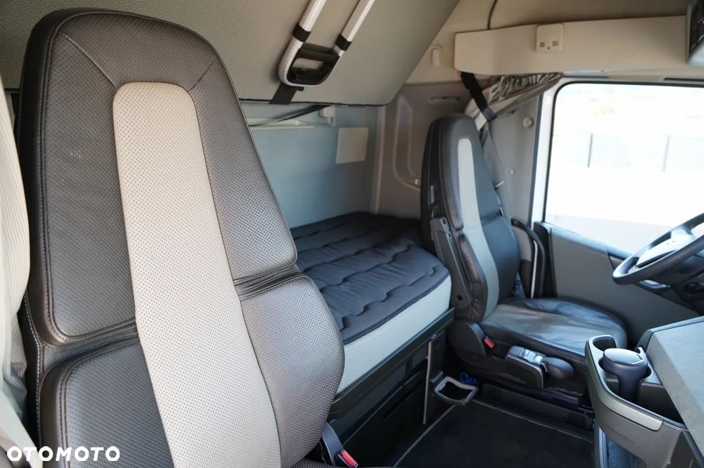 Volvo FH 500 / KLIMATYZACJA POSTOJOWA / I-SHIFT / ALUFELGI / EURO 6 - 31