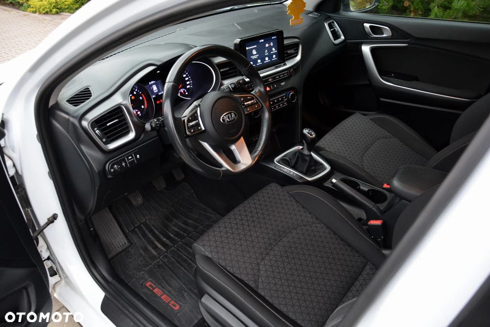 Kia Ceed - 18