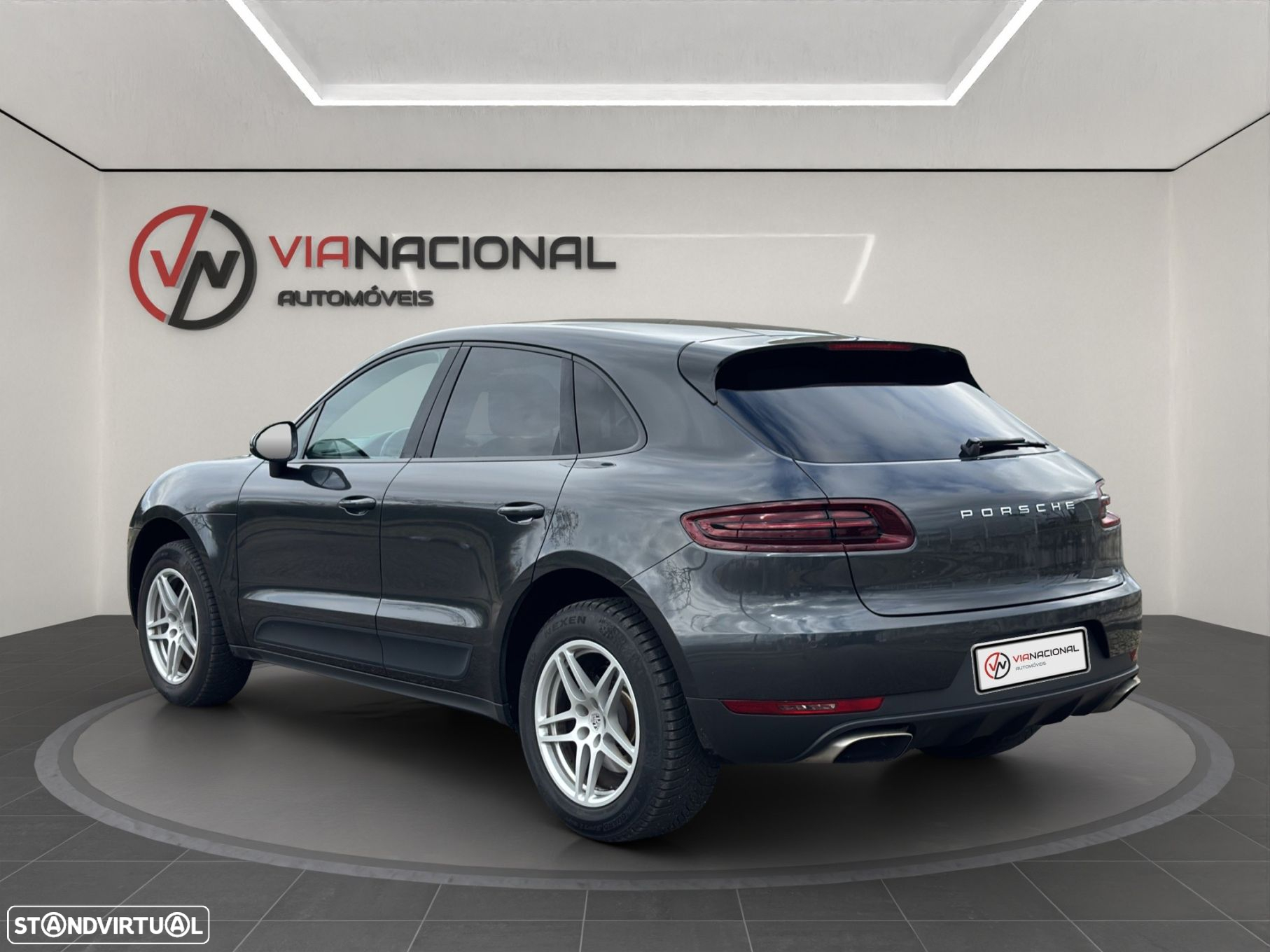 Porsche Macan - 5