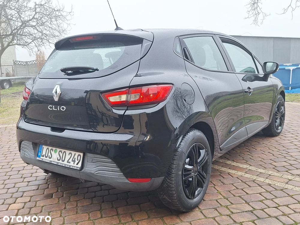 Renault Clio 1.2 16V 75 Start - 4