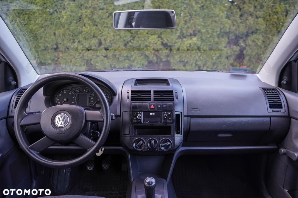 Volkswagen Polo - 5