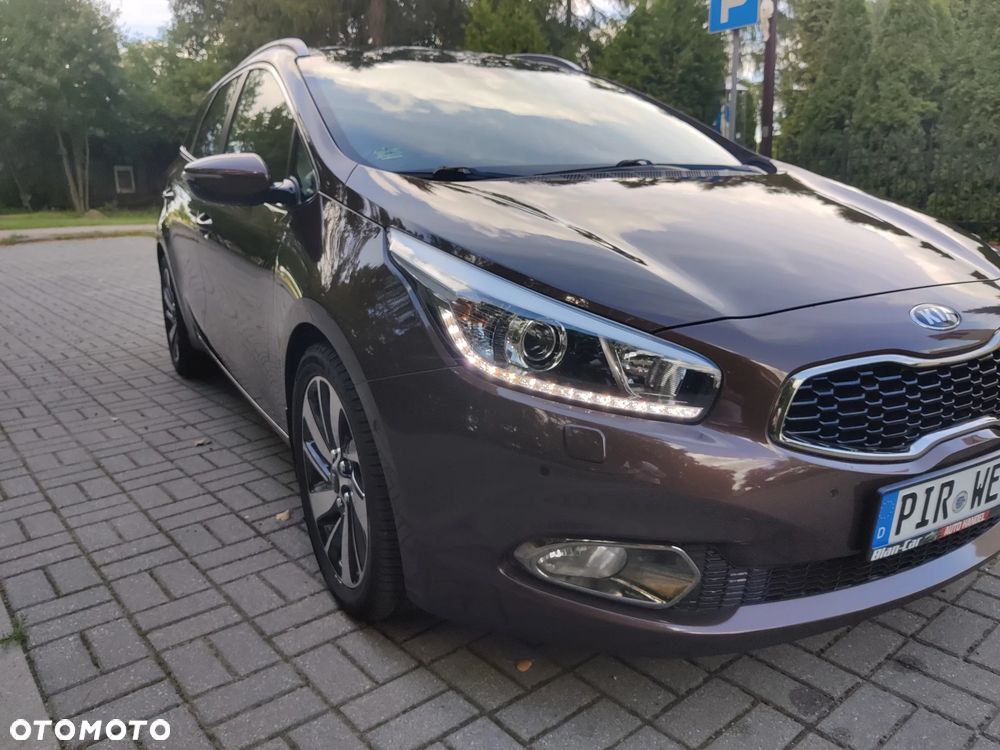 Kia Ceed 1.6 GDI DCT Platinum Edition - 11