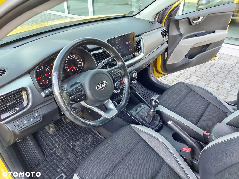 Kia Stonic 1.2 L Business Line - 24