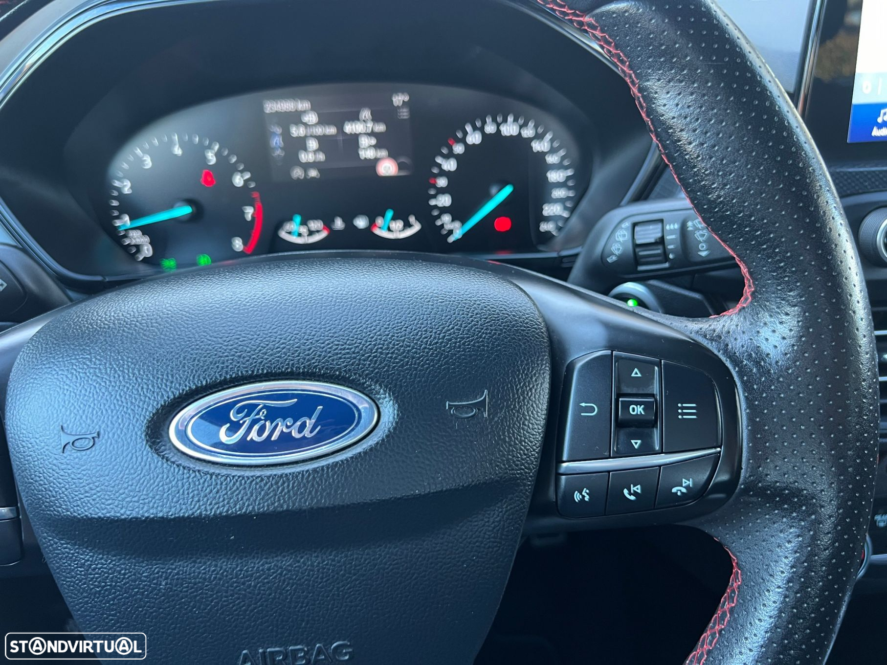 Ford Focus 1.0 EcoBoost ST-Line - 23