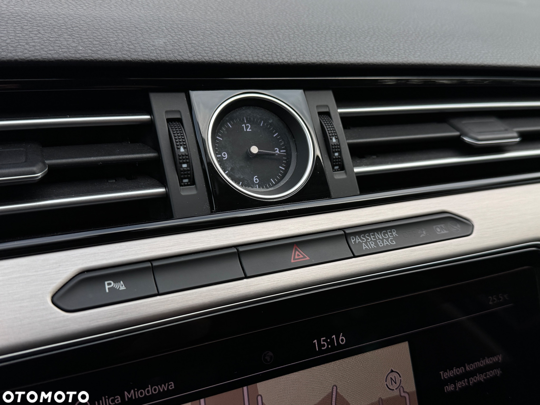 Volkswagen Passat - 20