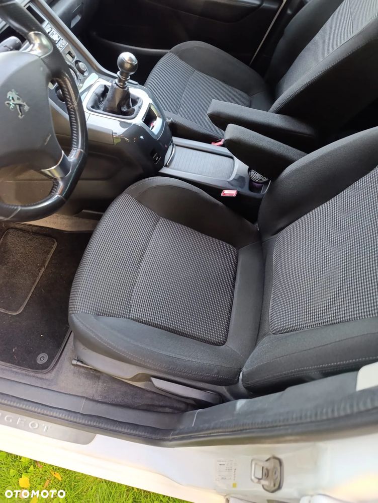 Peugeot 5008 - 7