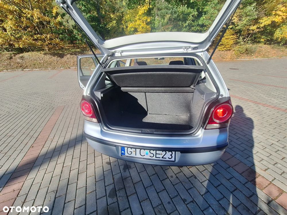 Volkswagen Polo 1.2 Tour Edition - 4