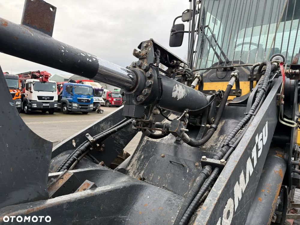 Komatsu WA 250PZ-6 - 22