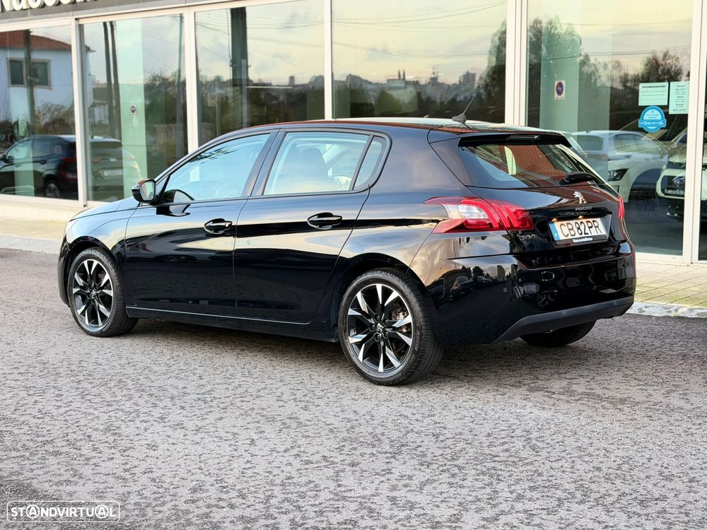 Peugeot 308 1.2 PureTech Active J17 - 17