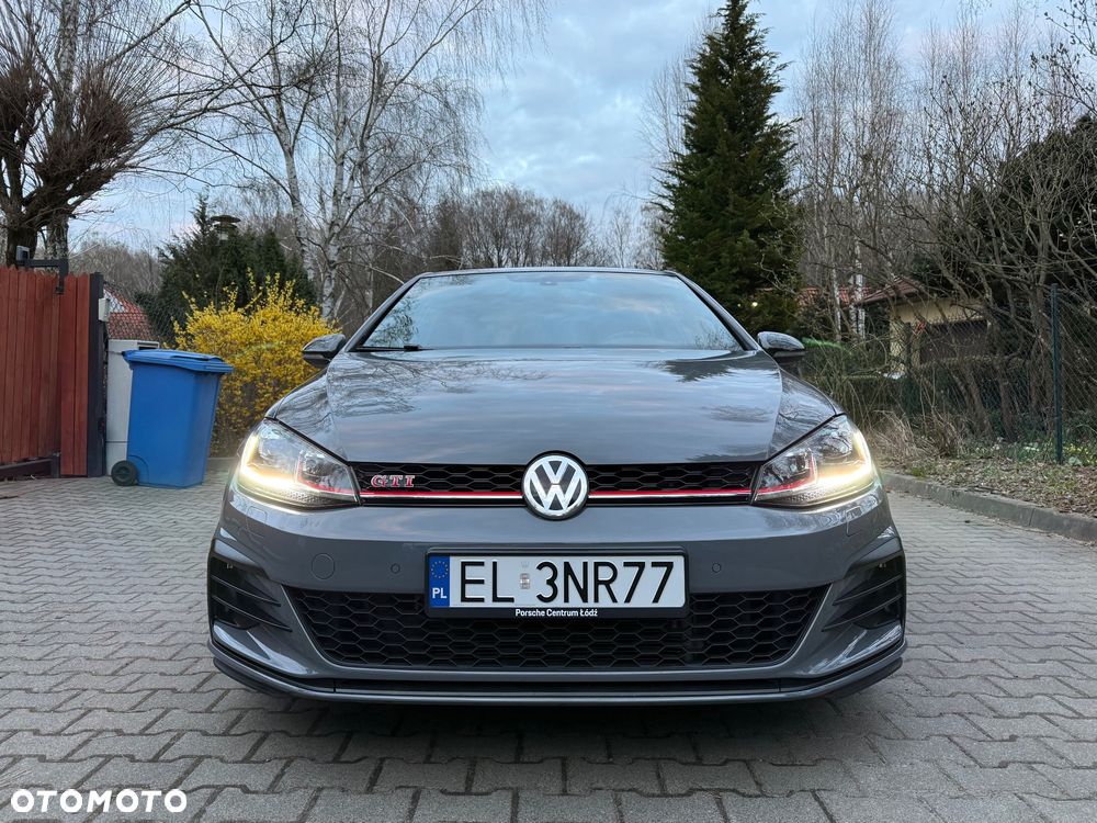 Volkswagen Golf 2.0 TSI GTI TCR DSG - 2