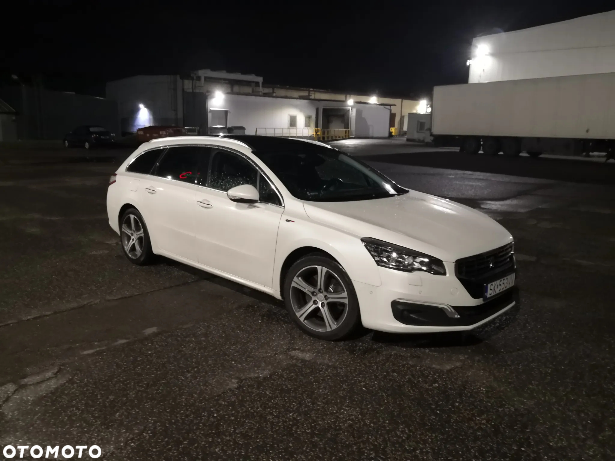 Peugeot 508 SW BlueHDi 180 EAT6 Stop&Start GT - 25