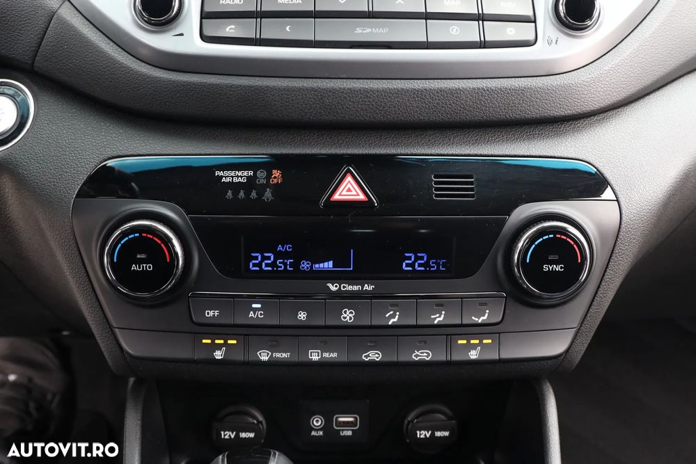 Hyundai Tucson 2.0 CRDI 4WD Automatik Premium - 35