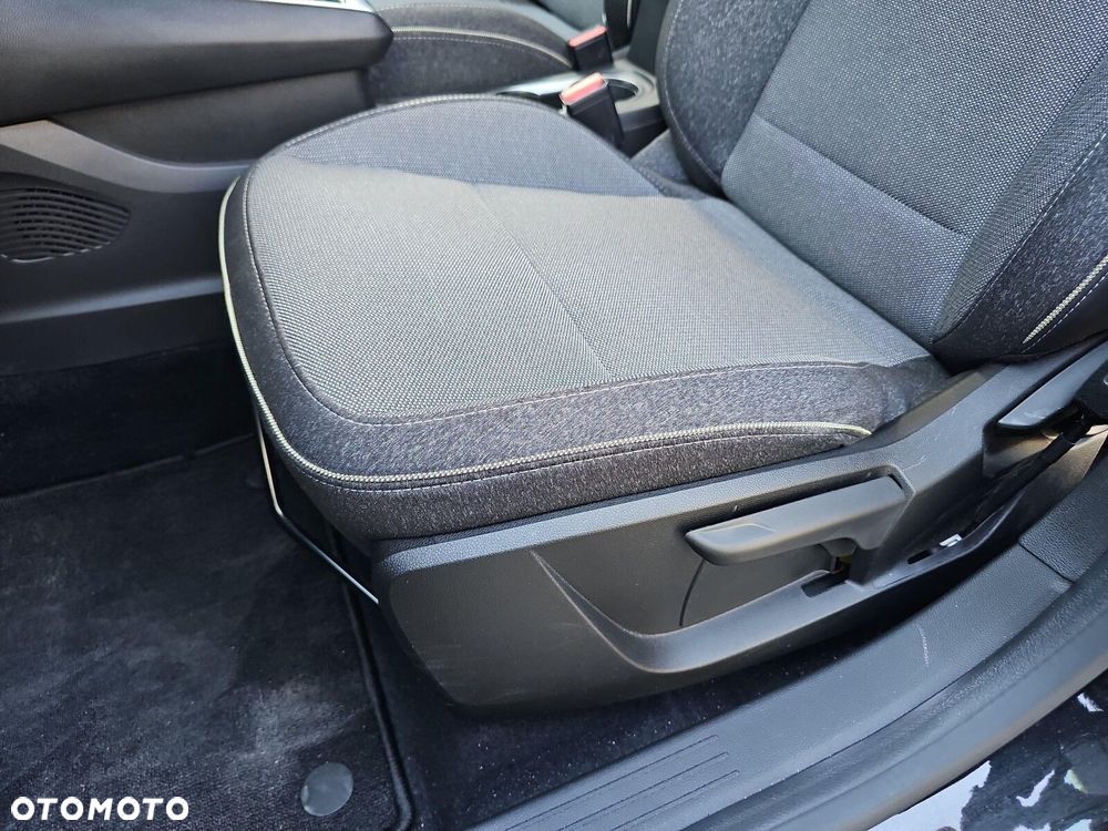 Renault Captur - 25