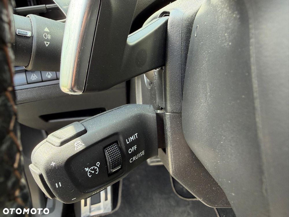 Peugeot 5008 BlueHDi 180 EAT8 GT Pack - 27