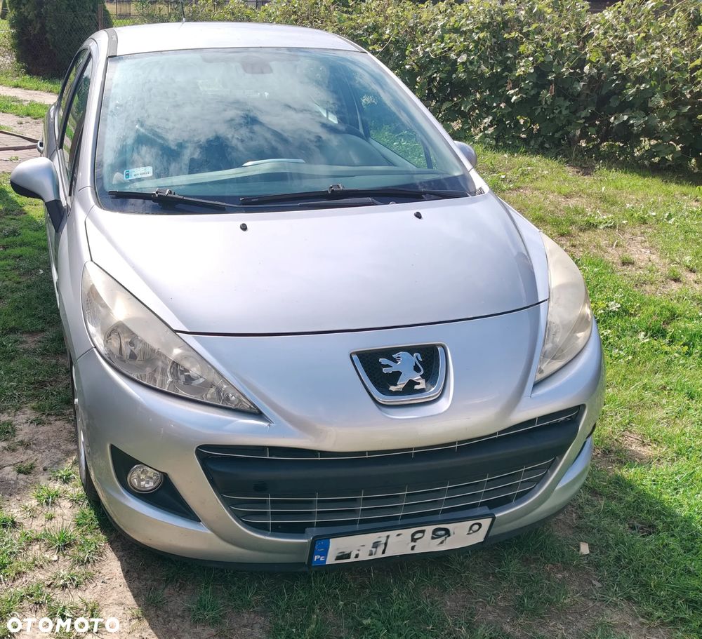 Peugeot 207 - 2