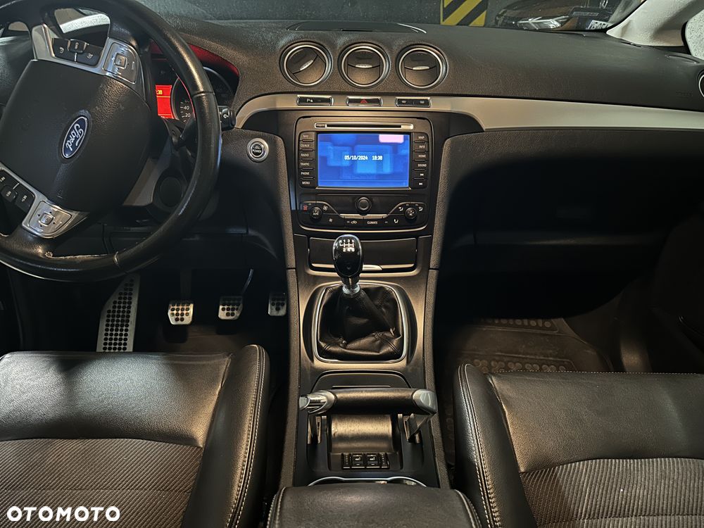 Ford S-Max - 9