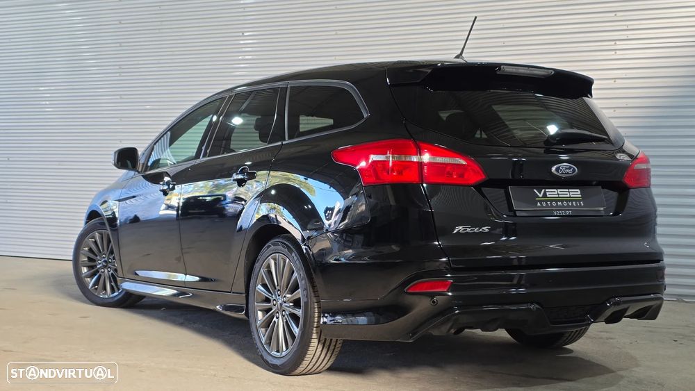 Ford Focus SW 1.5 TDCi EcoBlue ST-Line - 6