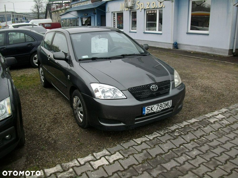Toyota Corolla - 1