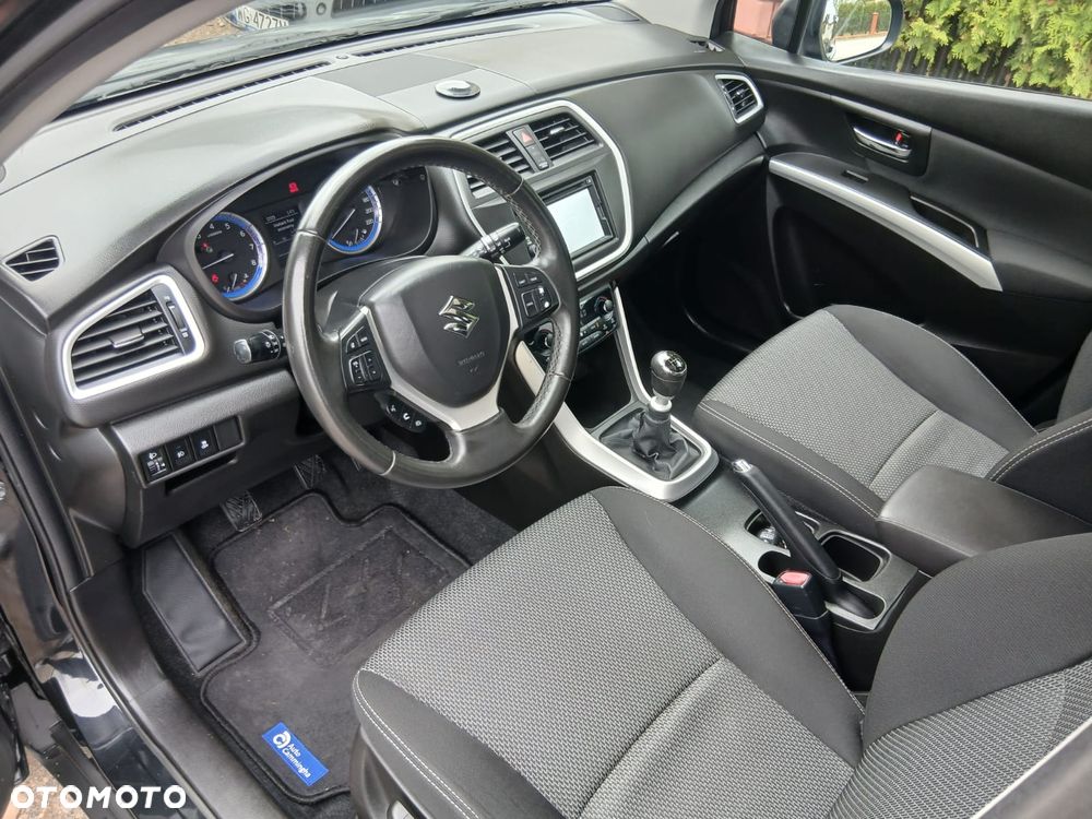 Suzuki S-Cross - 21