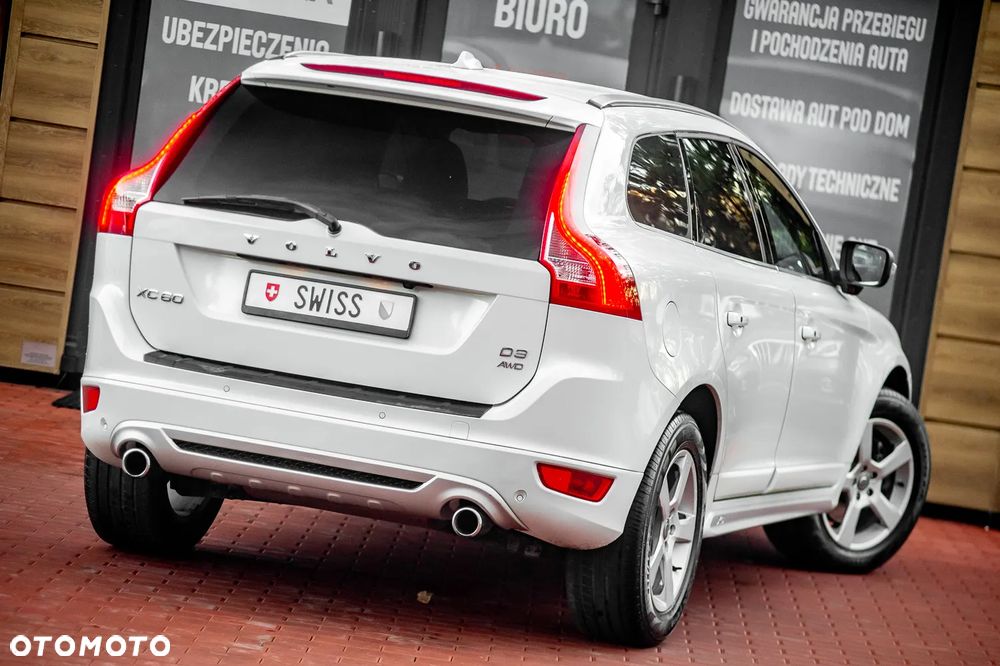 Volvo XC 60 2.4D AWD R-Design - 12