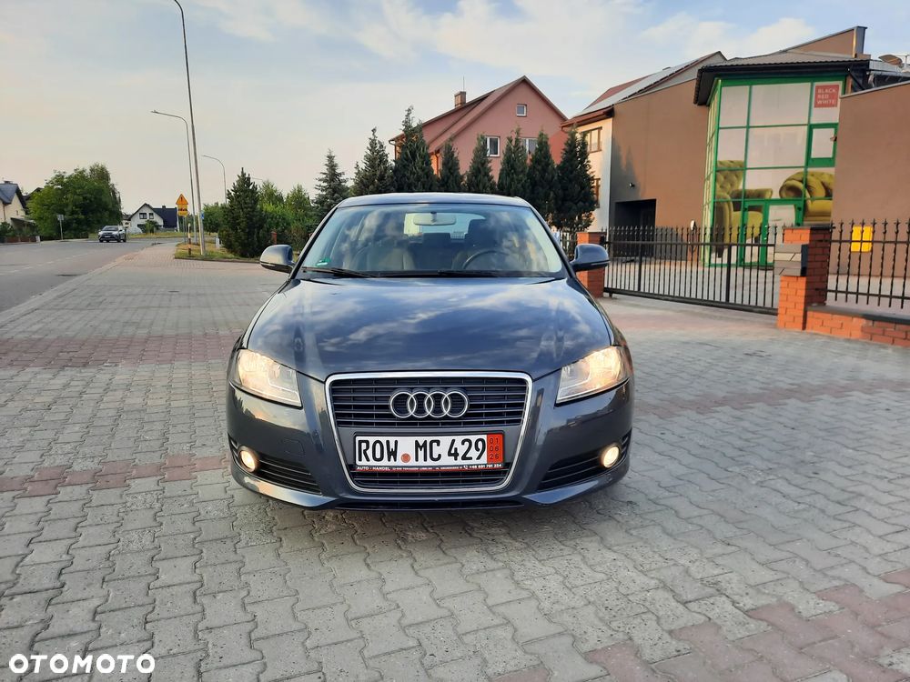 Audi A3 Sportback - 8
