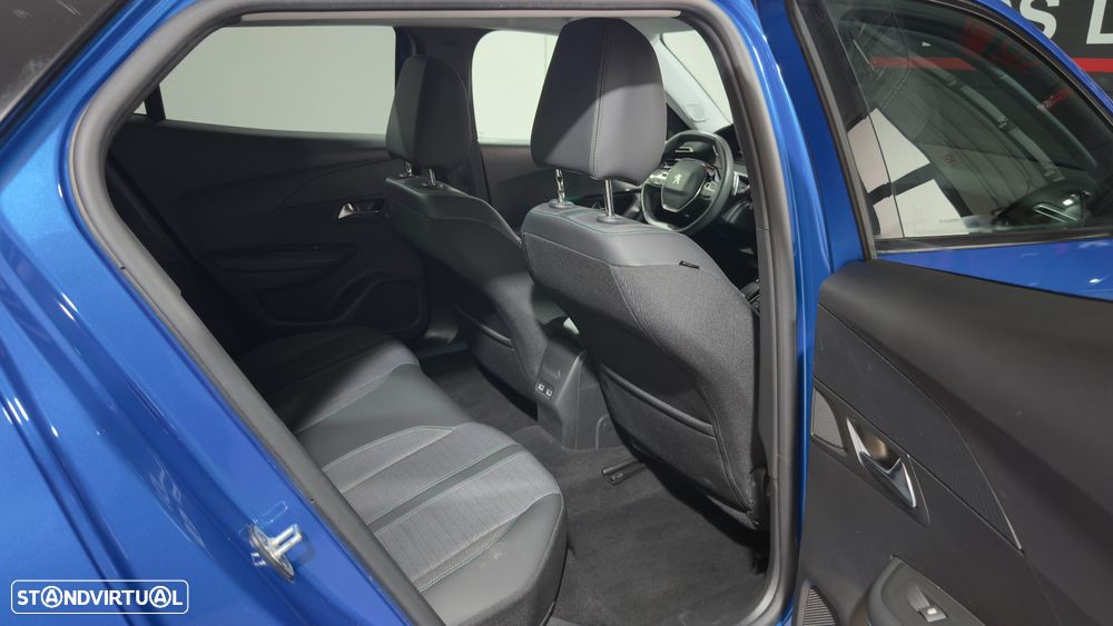 Peugeot 2008 PureTech 130 EAT8 Allure - 14