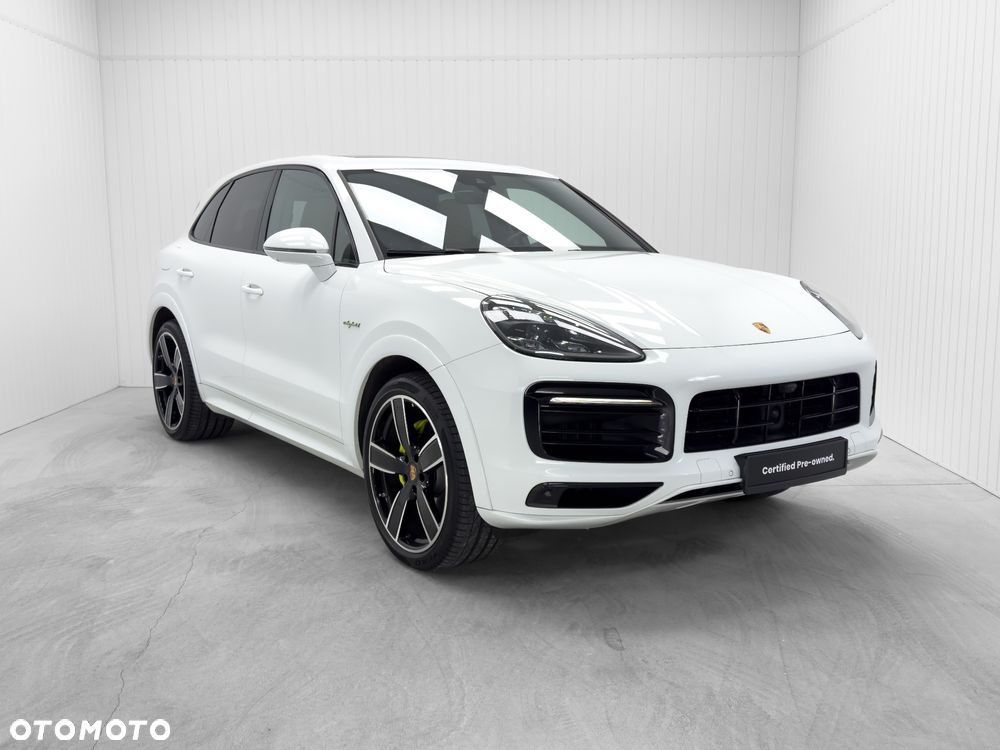 Porsche Cayenne - 2