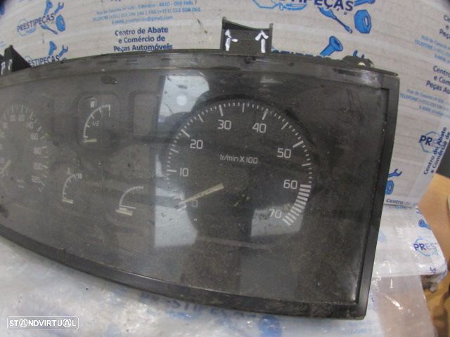 Quadrante 7700815940E RENAULT 19 1992 1.2 55CV 5P VERMELHO KM/H 103132 Apoios Danificados - 2