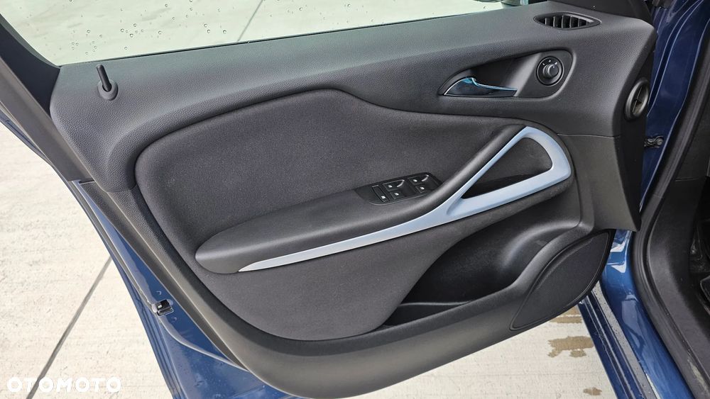 Opel Zafira Tourer 1.6 ECOTEC DIT ecoFLEX Start/Stop Active - 23