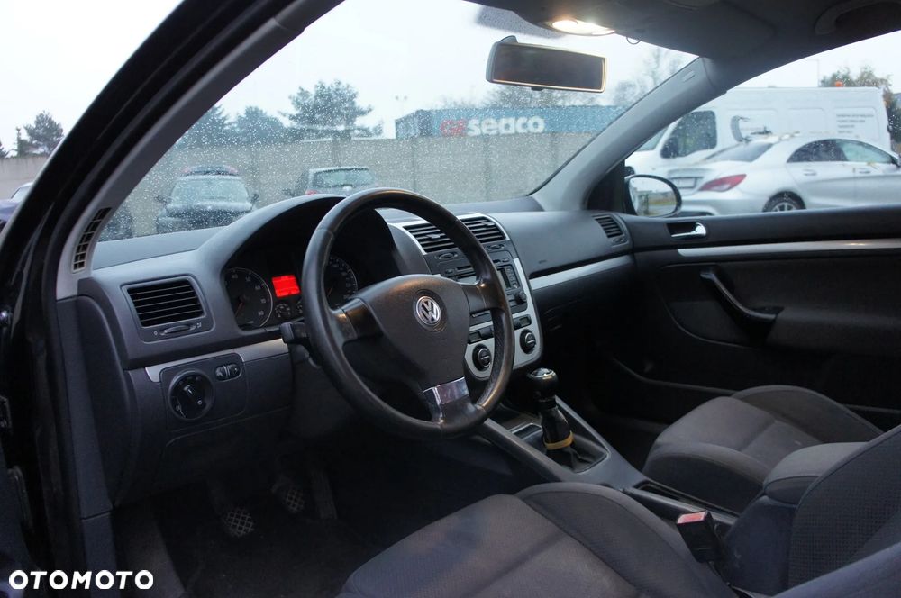 Volkswagen Golf 1.6 FSI Comfortline - 10