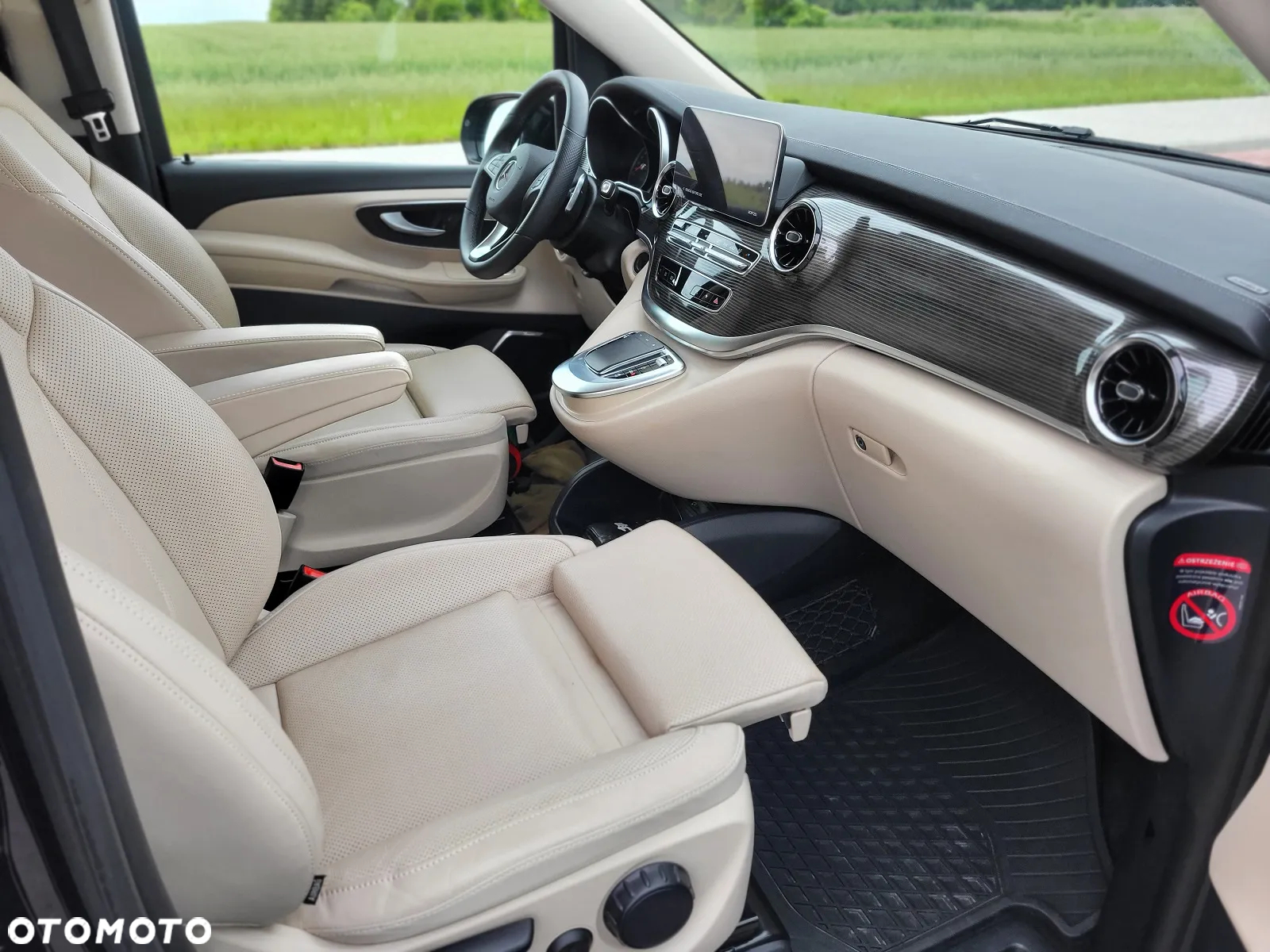 Mercedes-Benz Klasa V 300 d 4-Matic Exclusive 9G-Tronic (d³ugi) - 14