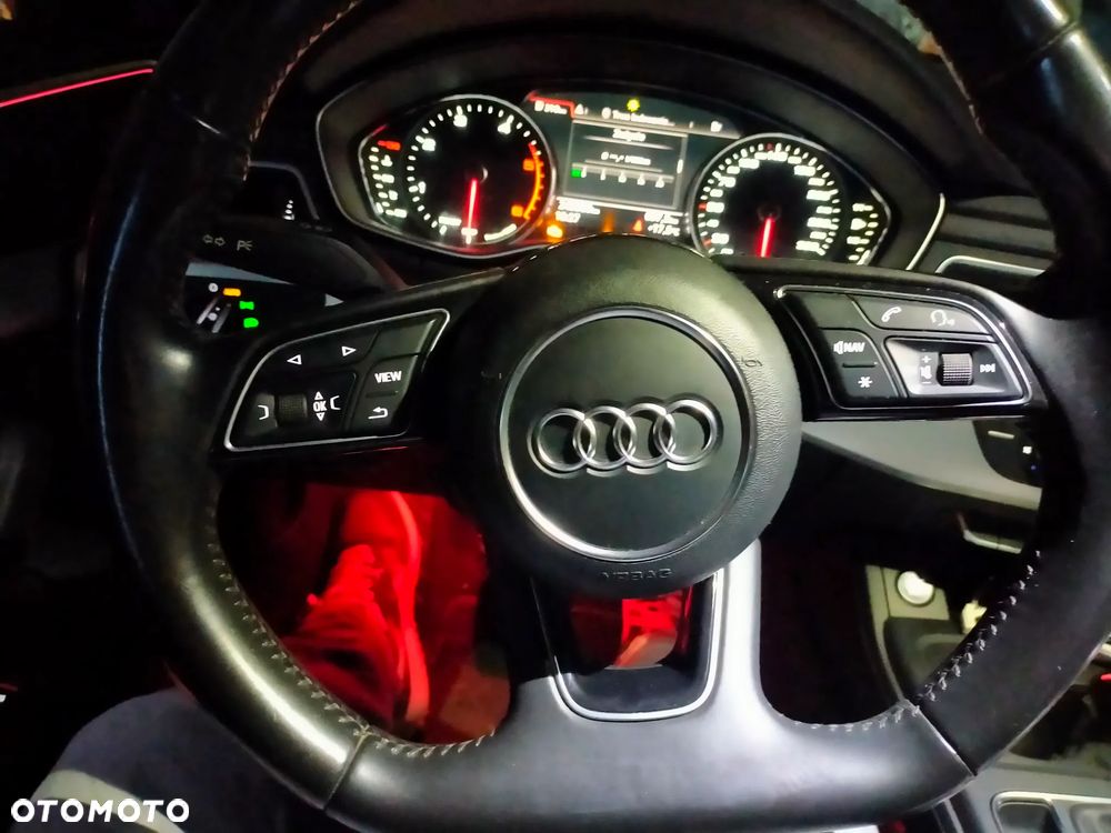 Audi A4 Limousine - 14