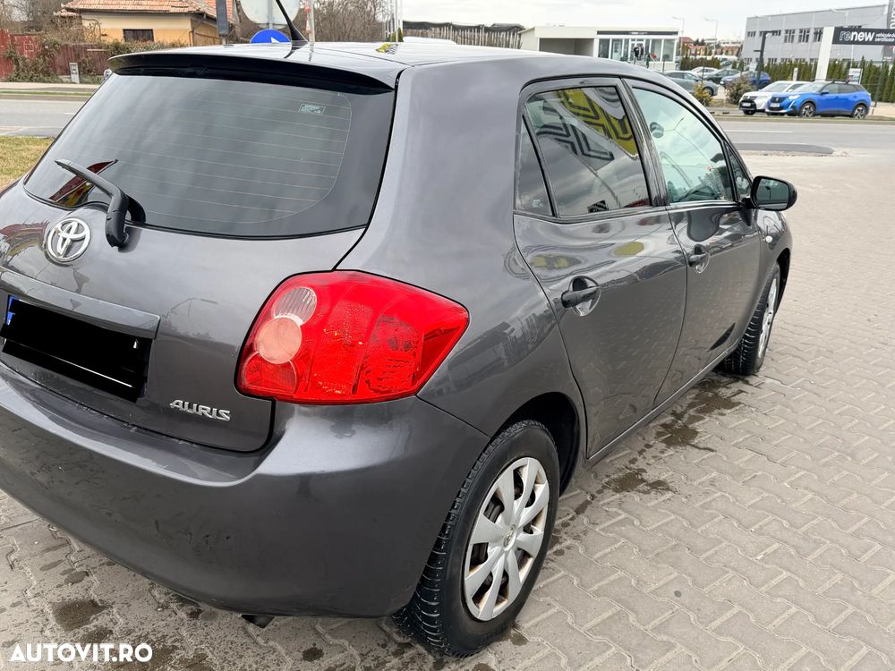 Toyota Auris - 5