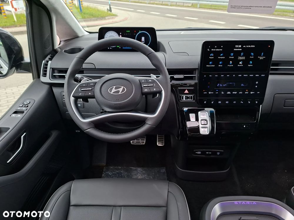 Hyundai Staria 1.6 T-GDI HEV Luxury - 13