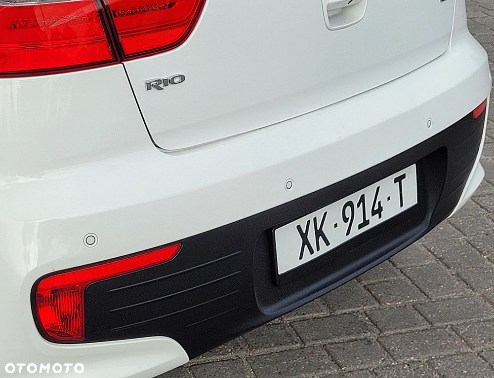 Kia Rio - 17