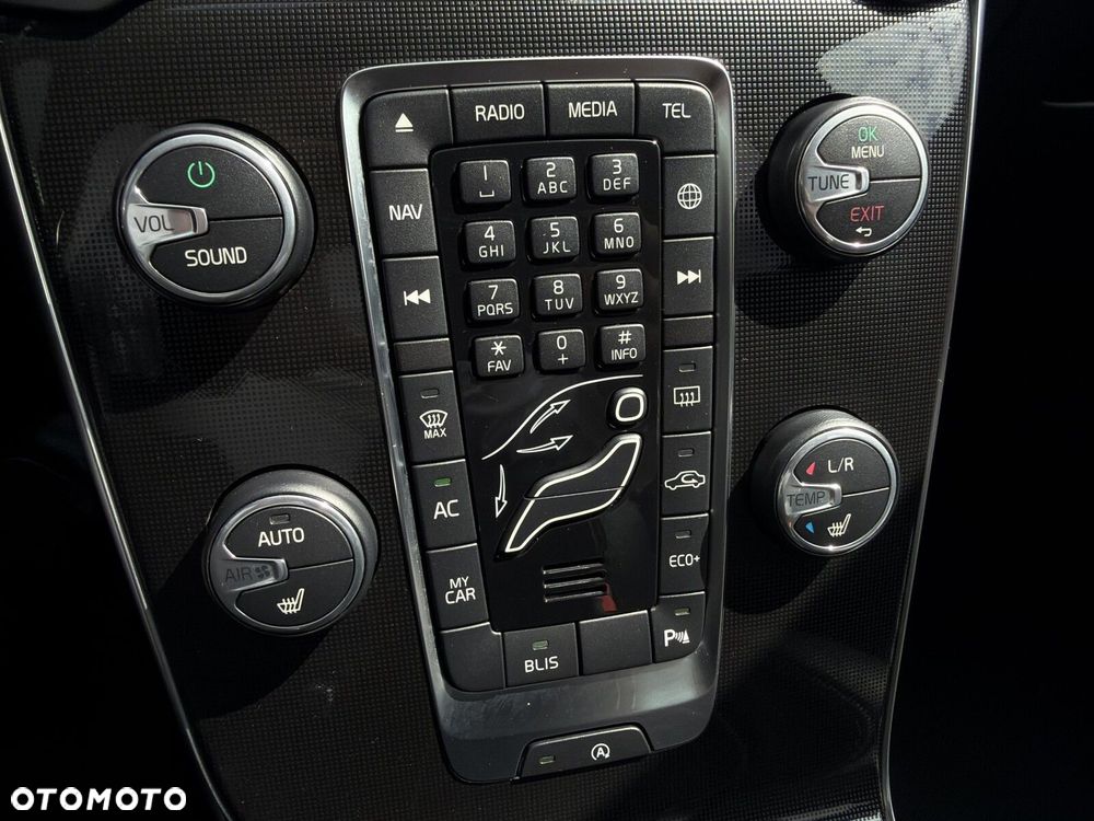 Volvo V40 - 22