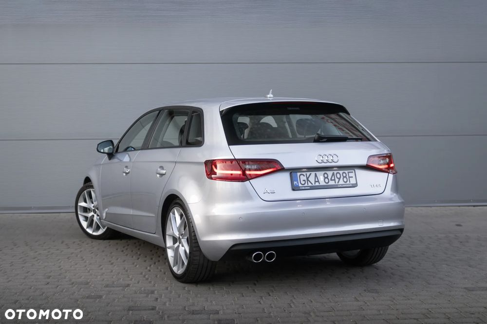 Audi A3 Sportback 1.4 TFSI Ambition - 4