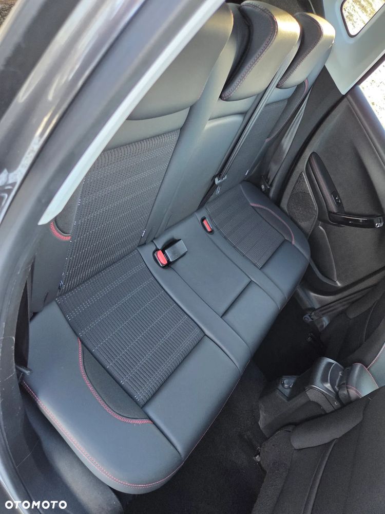 Peugeot 2008 PureTech 110 Stop&Start EAT6 GT-Line Edition - 25