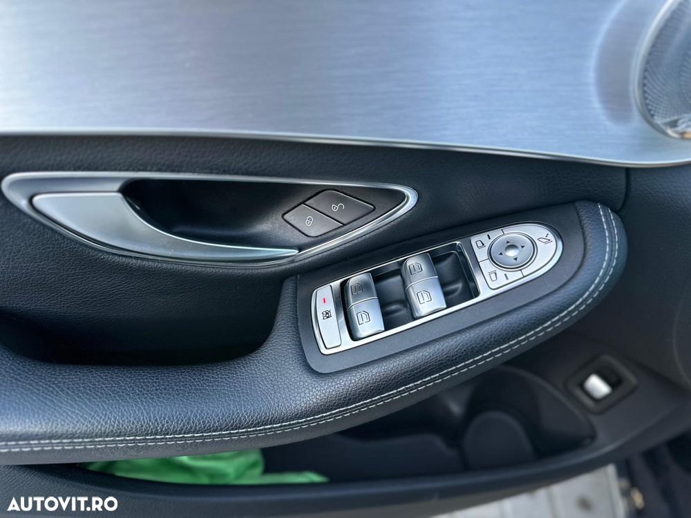 Mercedes-Benz C 220 CDI DPF Automatik BlueEFFICIENCY Avantgarde - 20