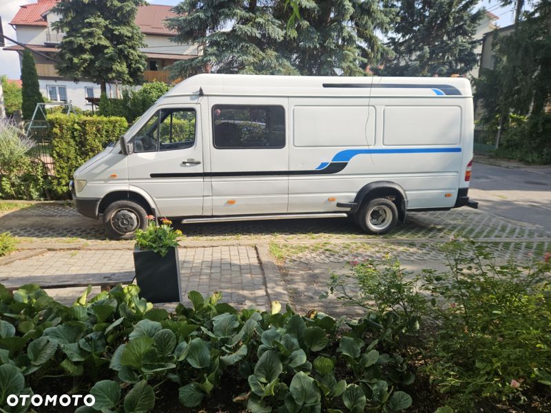 Mercedes-Benz Sprinter - 5