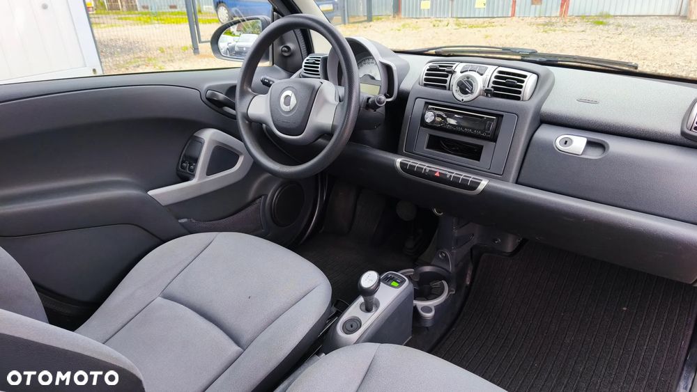 Smart Fortwo softouch black&white limited micro hybrid drive - 21